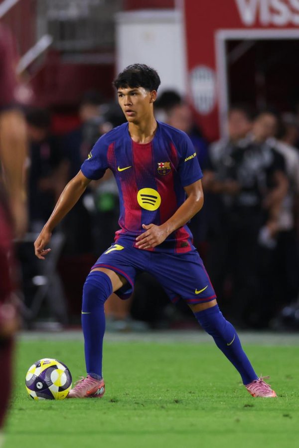 财聚配资 阿斯：巴萨小将德罗新赛季将频繁跟一线队训练，球队很看重他